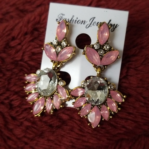 Antique style Golden Pink crystal bijoux Earrings - Picture 2 of 3